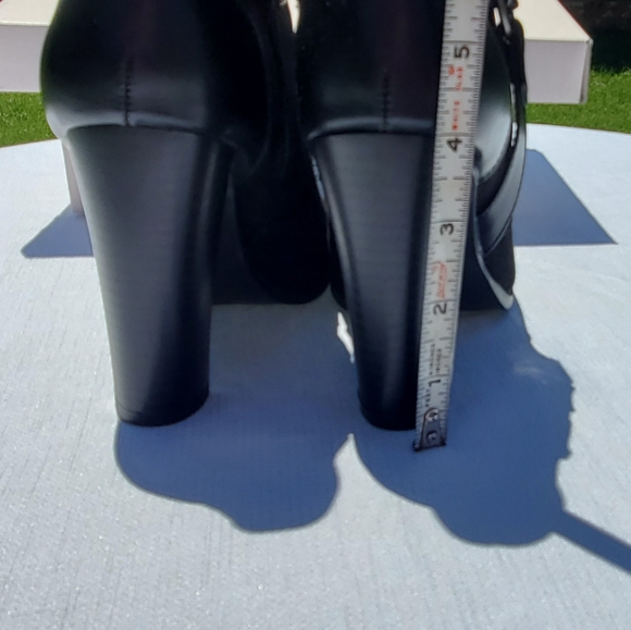 JustFab Lissa bootie in black size 7.5 - Picture 8 of 11